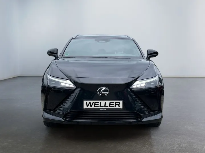 Lexus RZ