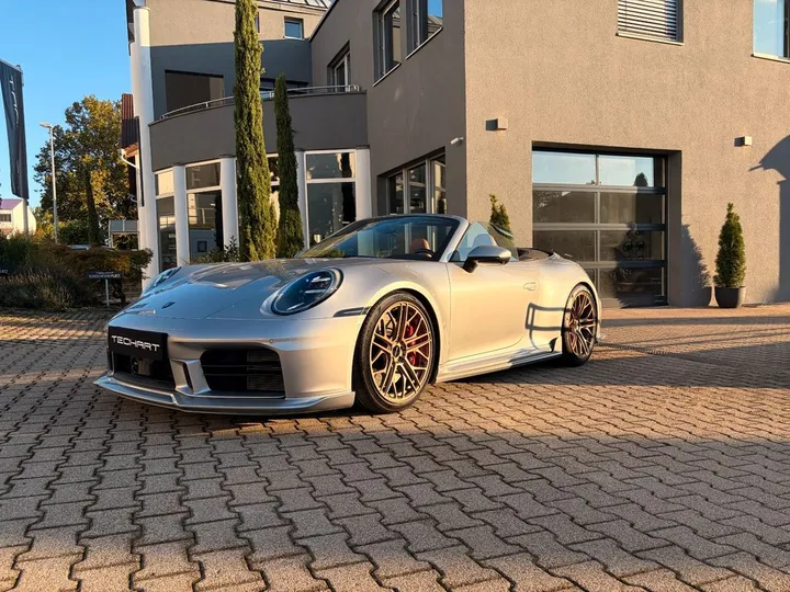 Porsche 992