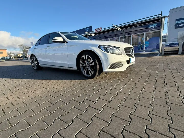 Mercedes-Benz C 200