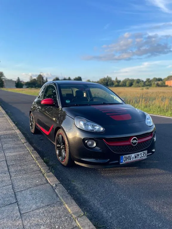 Opel Adam