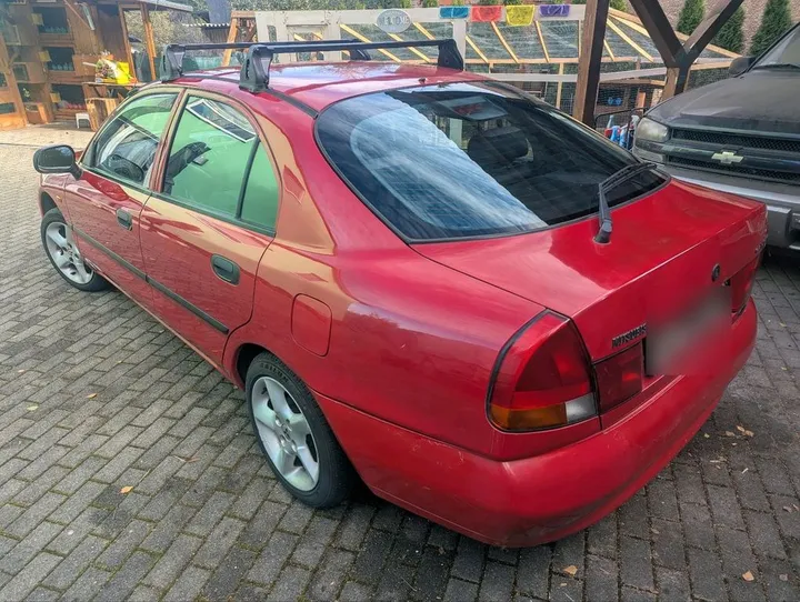 Mitsubishi Carisma