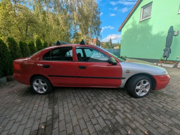 Mitsubishi Carisma