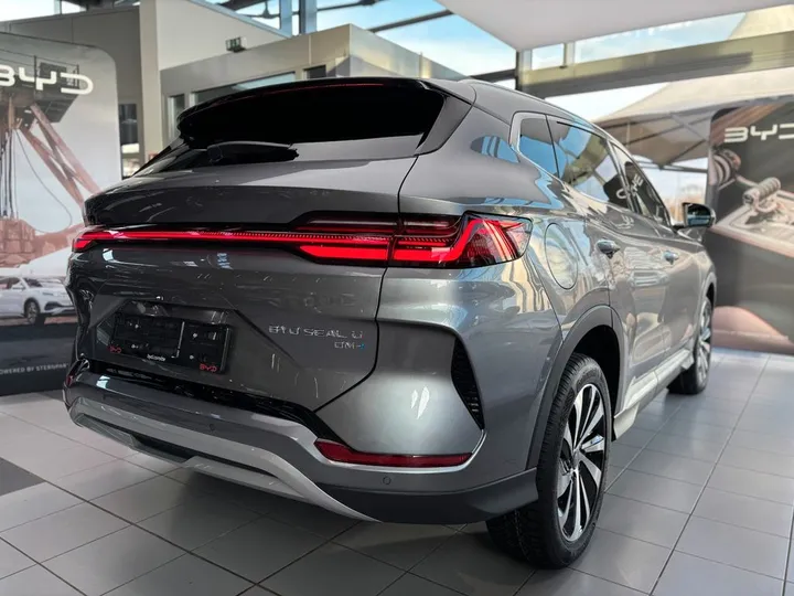 BYD SEAL U