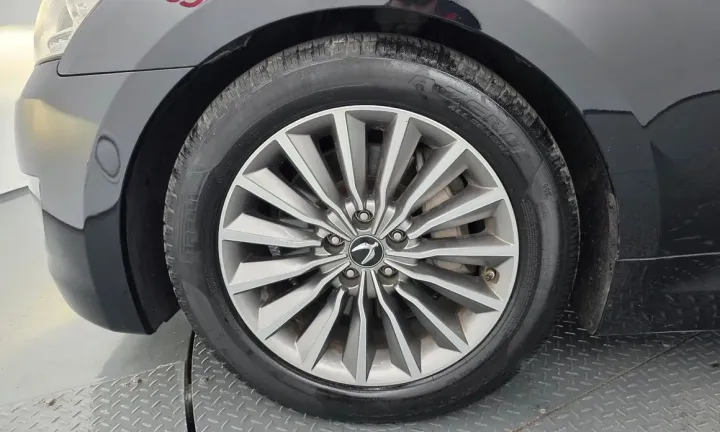 Hyundai Equus