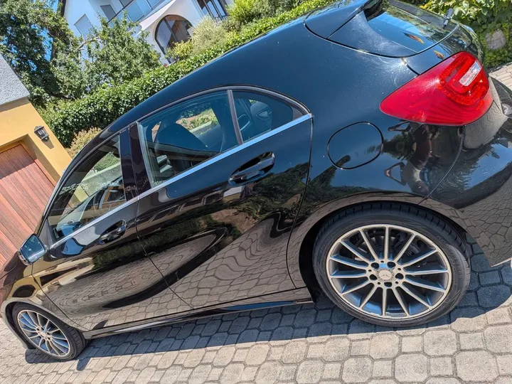 Mercedes-Benz A 200