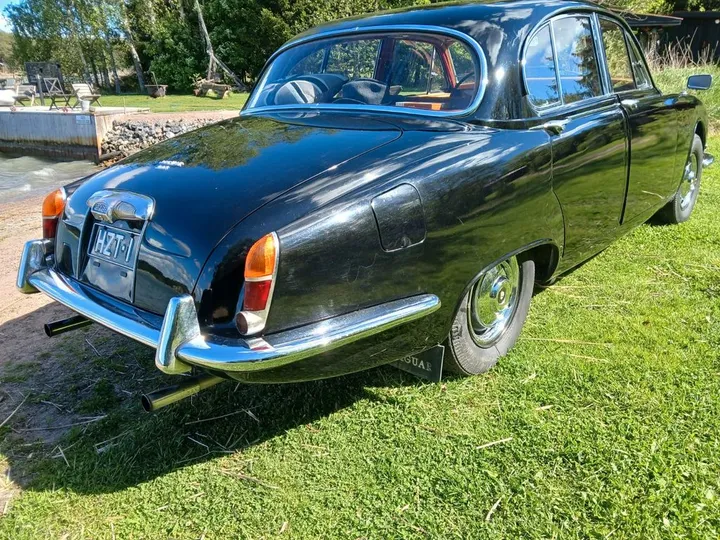 Jaguar S-Type