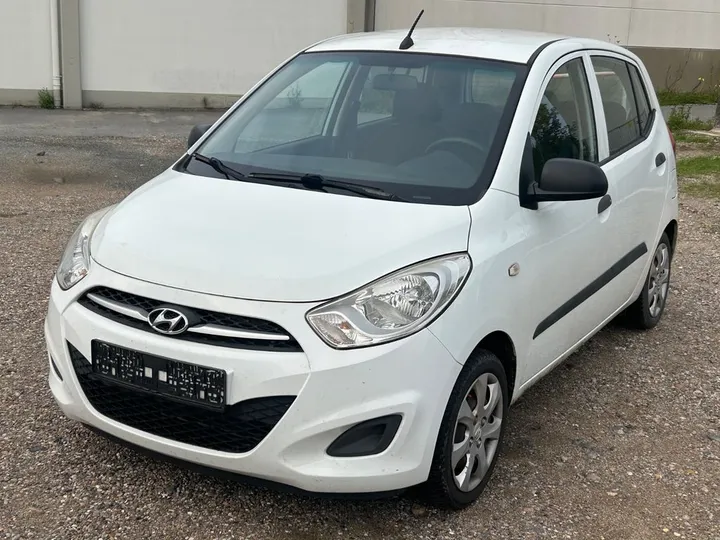 Hyundai i10