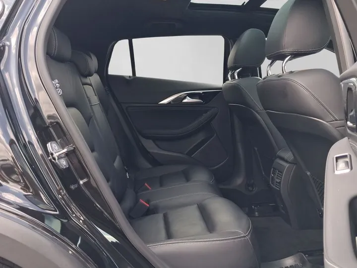 Infiniti QX30