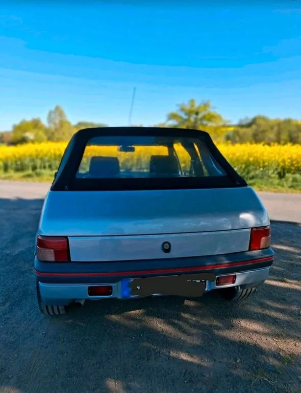 Peugeot 205