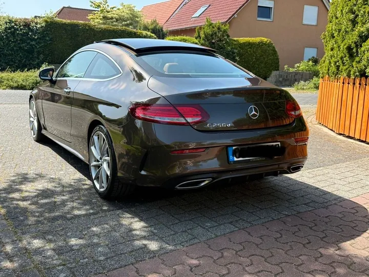 Mercedes-Benz C 250