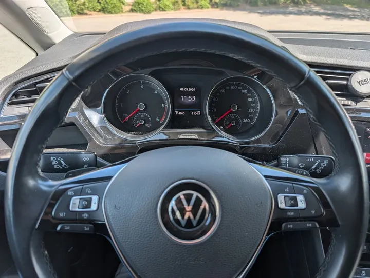Volkswagen Touran