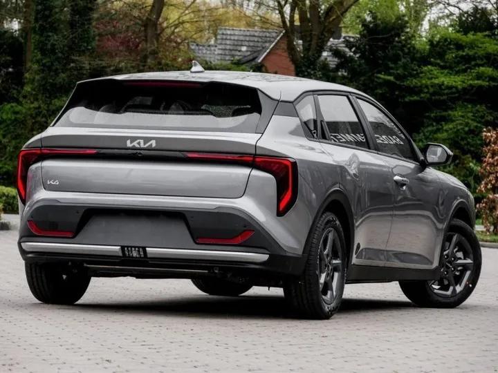 Kia K4