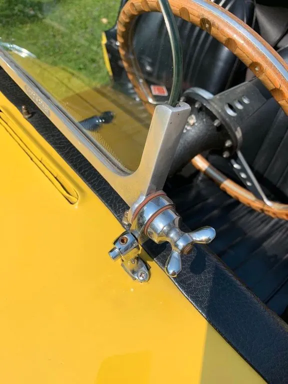 Triumph TR3