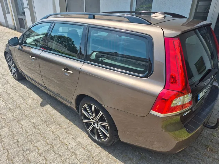 Volvo V70