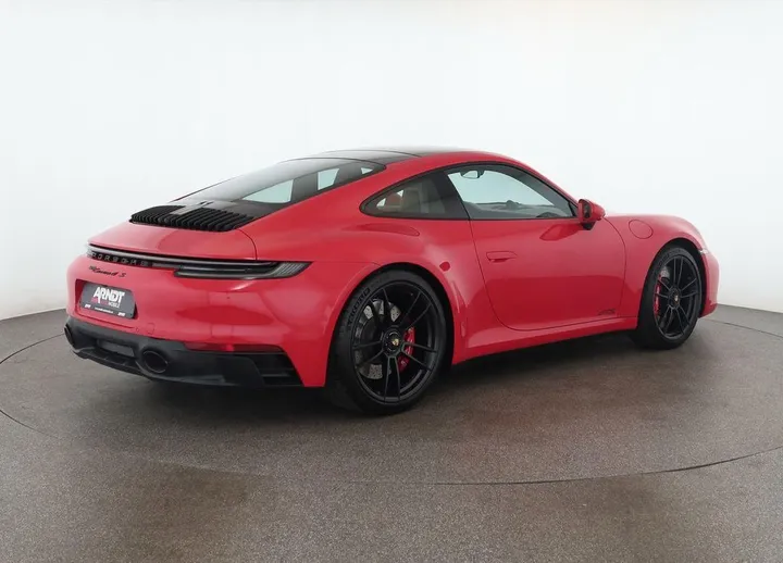 Porsche 992