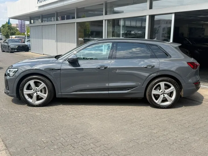 Audi Q8 e-tron