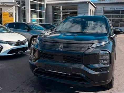 Mitsubishi Plug-in Hybrid Outlander