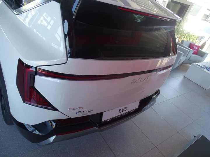 Kia EV5