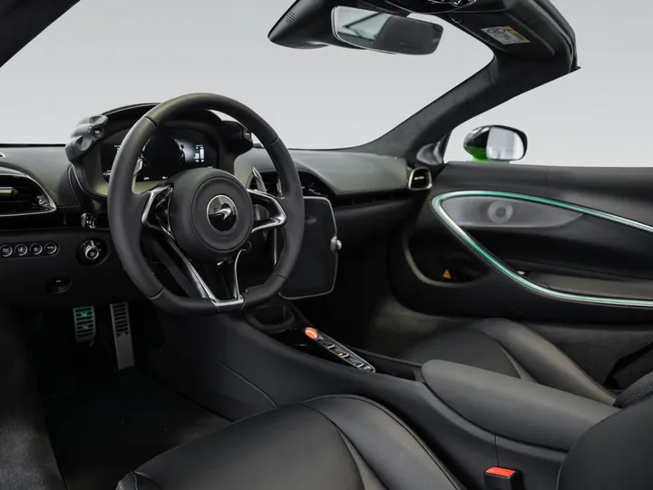 McLaren Artura