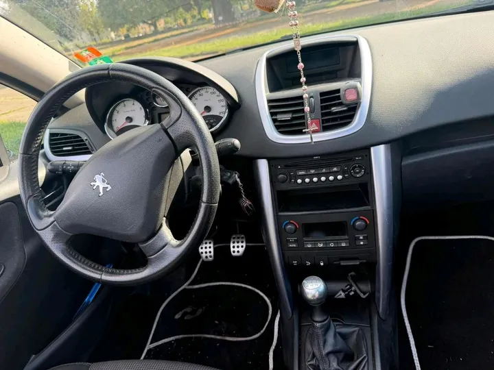 Peugeot 207