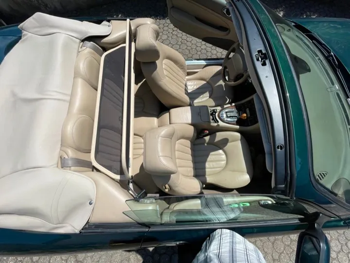 Jaguar XK8