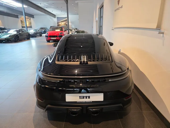 Porsche 992