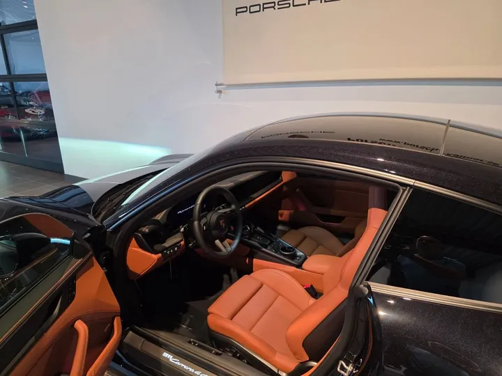 Porsche 992