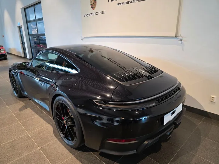 Porsche 992