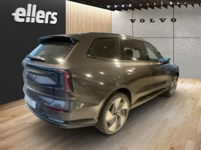 Volvo EX90