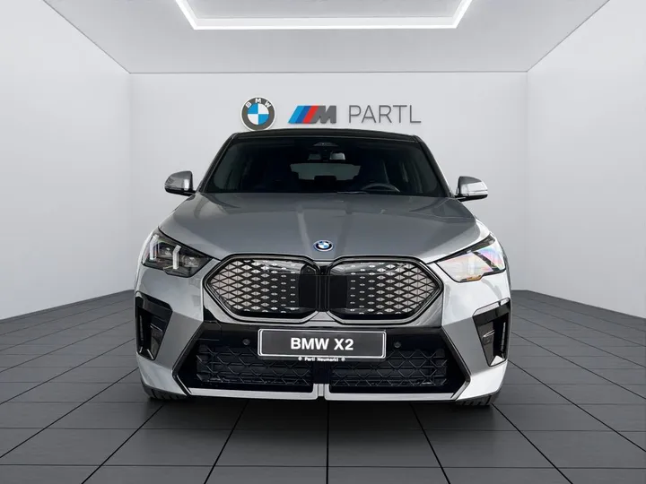 BMW iX2