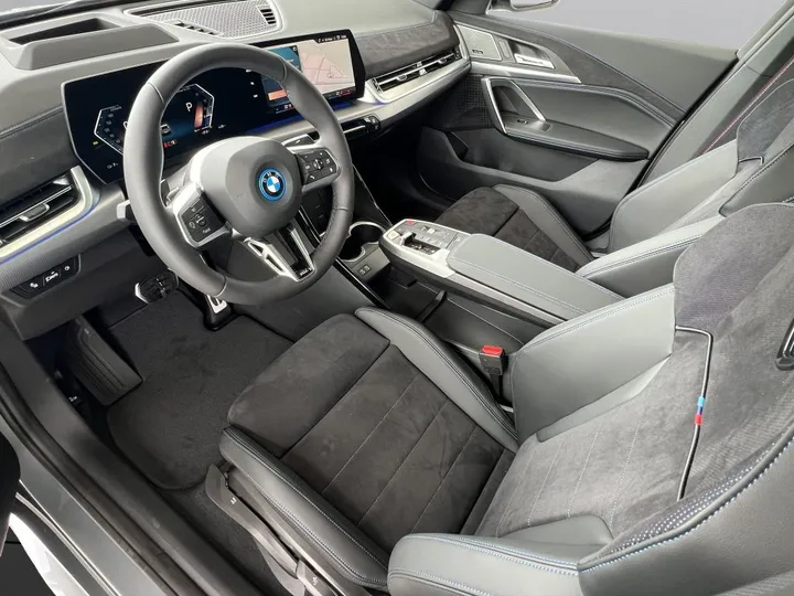 BMW iX2