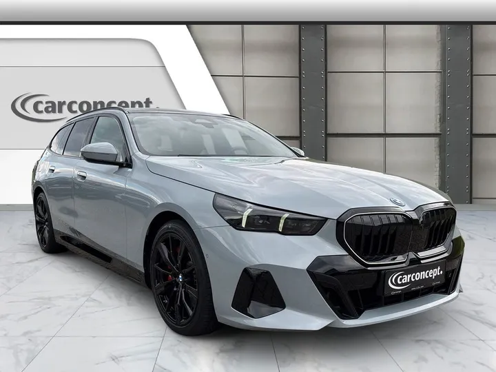 BMW 550