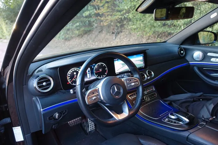 Mercedes-Benz E 220