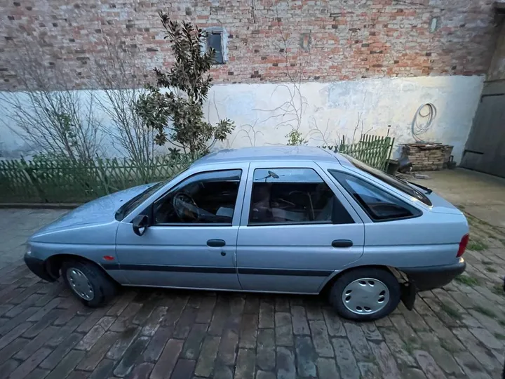Ford Escort