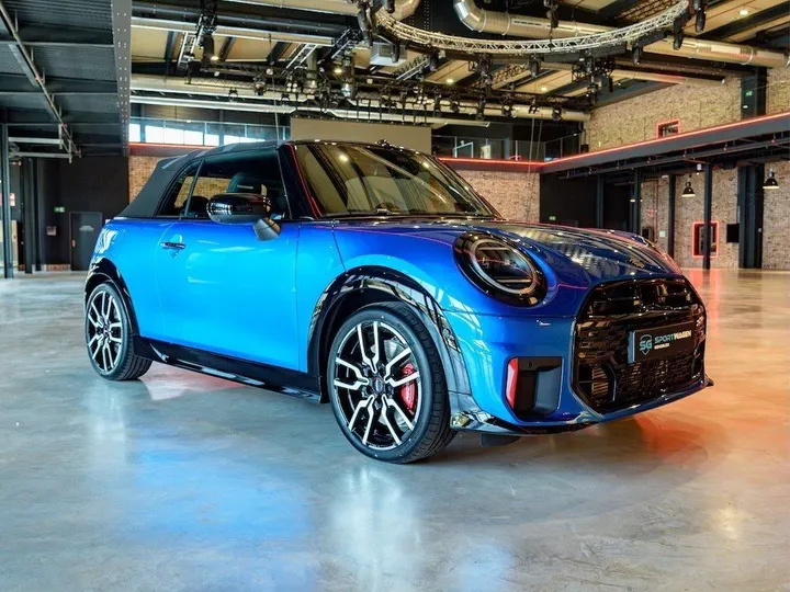 MINI John Cooper Works Cabrio