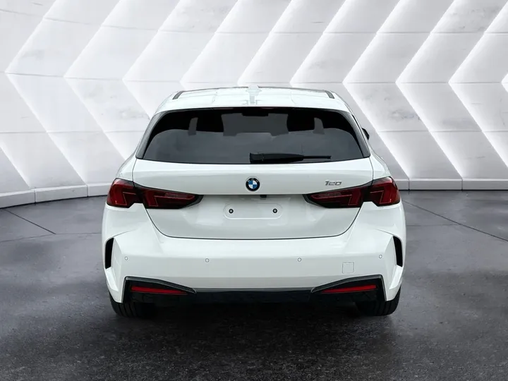 BMW 120