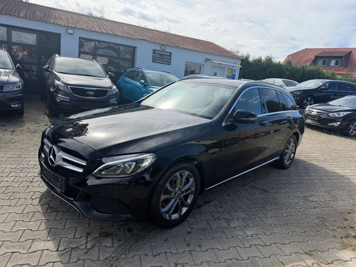 Mercedes-Benz C 220