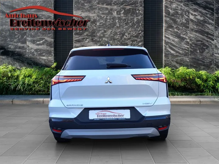 Mitsubishi Grandis
