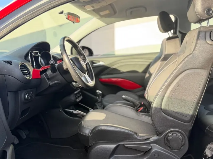 Opel Adam
