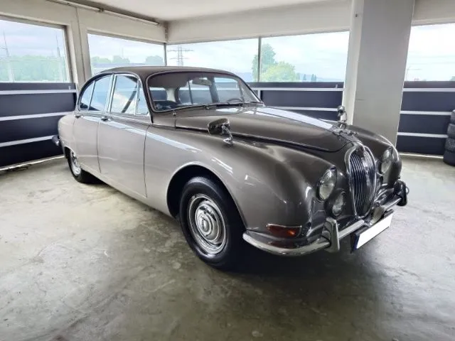 Jaguar S-Type