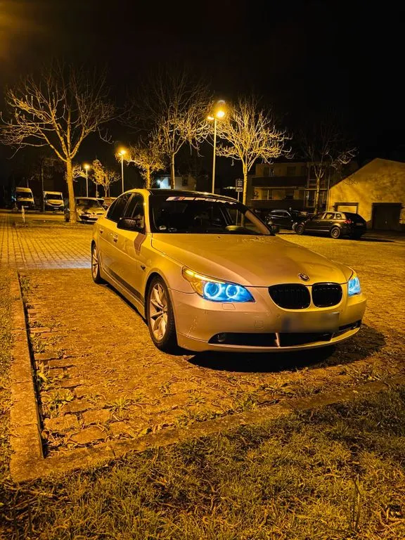 BMW 520