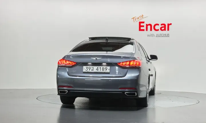 Hyundai Genesis