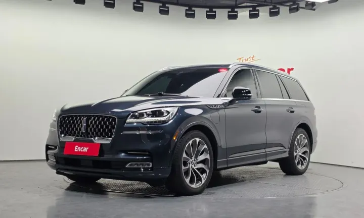 Lincoln Aviator