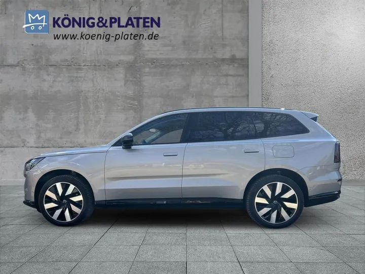 Volvo EX90
