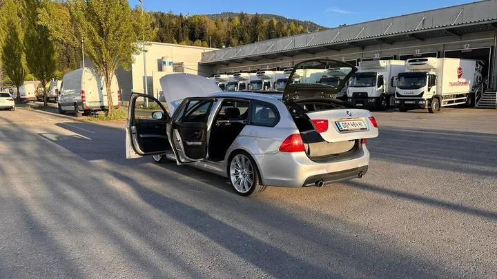 BMW 335