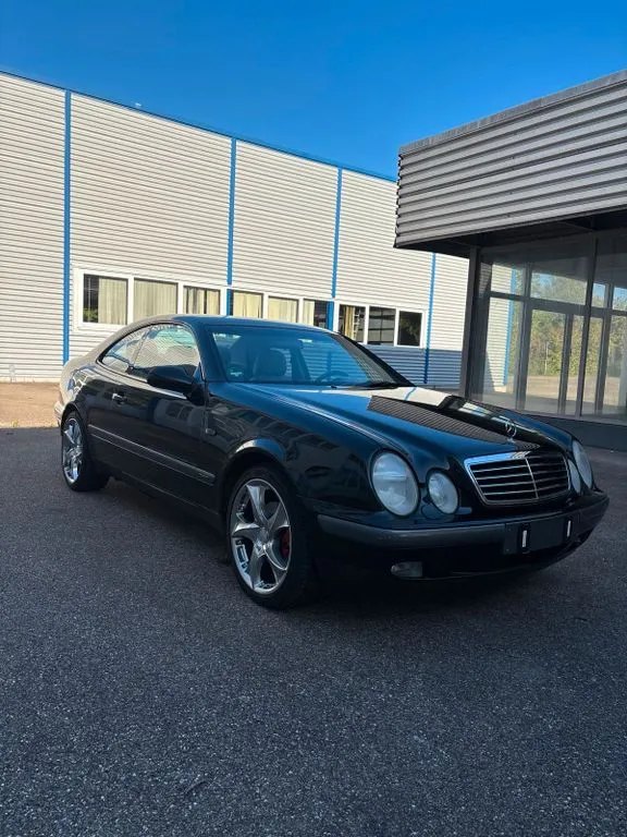 Mercedes-Benz CLK 200