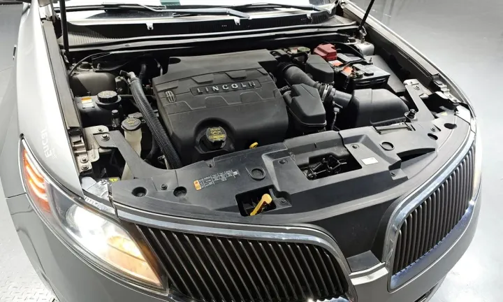 Lincoln MKS