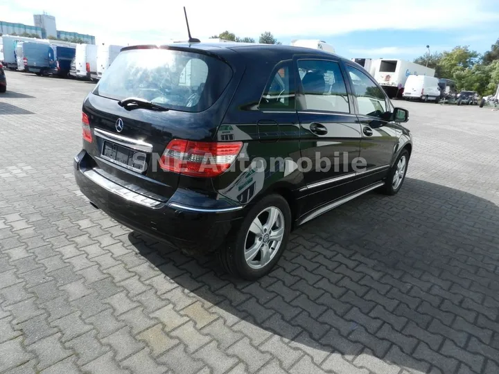 Mercedes-Benz B 150