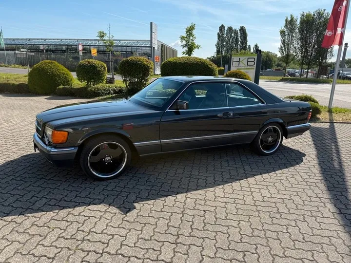 Mercedes-Benz 560