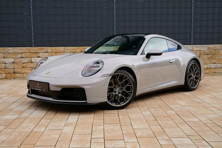 Porsche 992